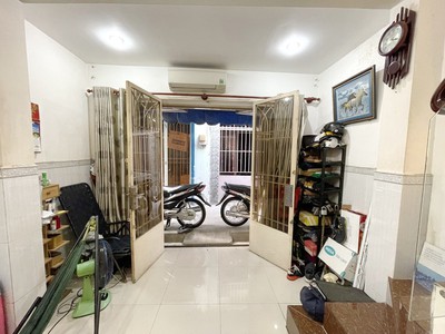 Cần bán loa cổ đang nghe tốt 6382