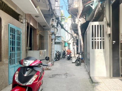 Cần bán loa cổ đang nghe tốt 6810