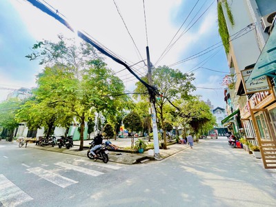 Cần bán loa cổ đang nghe tốt 6796