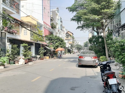Cần bán loa cổ đang nghe tốt 6808