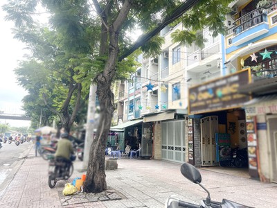 Cần bán loa cổ đang nghe tốt 7061
