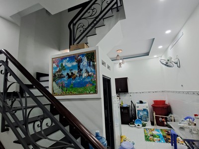 Cần bán loa cổ đang nghe tốt 7375