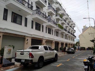 Cần bán loa cổ đang nghe tốt 5577