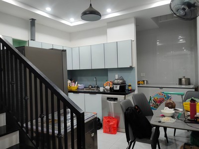 Cần bán loa cổ đang nghe tốt 5578