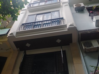 Cần bán loa cổ đang nghe tốt 7500