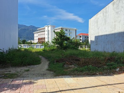 Cần bán loa cổ đang nghe tốt 5834