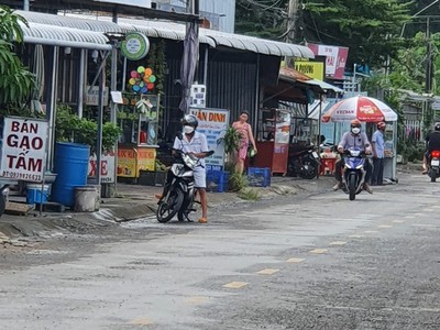 Cần bán loa cổ đang nghe tốt 7239