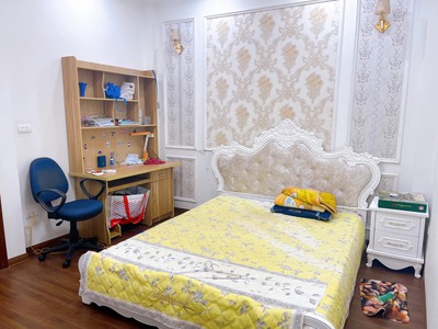 Cần bán loa cổ đang nghe tốt 7339