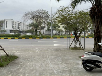Cần bán loa cổ đang nghe tốt 5696
