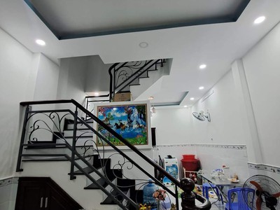 Cần bán loa cổ đang nghe tốt 6633