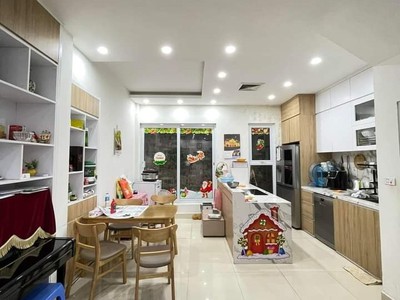 Cần bán loa cổ đang nghe tốt 5721