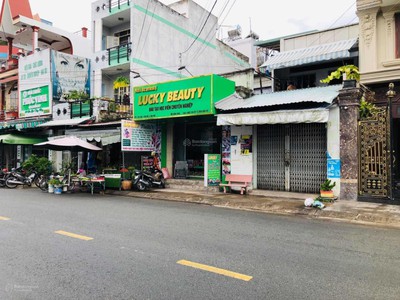 Bán nhà mt 20m tây sơn  ngay tân hương  dt 8.4x26 nở hậu 12m cấp 4, gía 26 tỷ tl 0