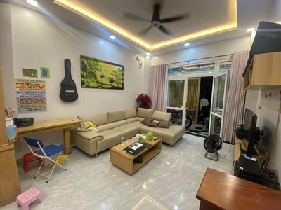 Nhà 4t,3căn ra mt trường chinh 55m2-6tỷxx 0