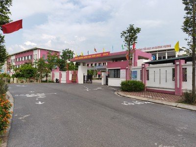 Cần bán loa cổ đang nghe tốt 7576