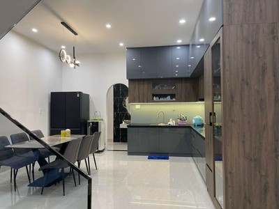 Nhà đẹp đón giáng sinh  nhà 2t cẩm lệ,106m2, ngang 6.9m, chỉ 3.x tỷ tlcc 1