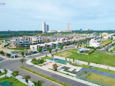 Bắt đáy biệt thự biển nam Đà Nẵng, view sân Golf, sổ hồng lâu dài, cho thuê 75tr/ tháng 1