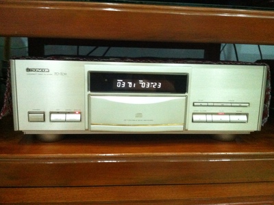 Bán CD đầu bảng Pioneer T-09 0