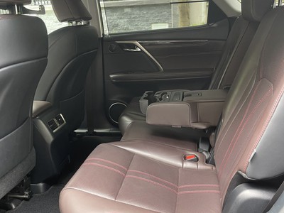 Chính chủ muốn bán xe Lexus RX350L sản xuất 2018 nhập Mỹ 3