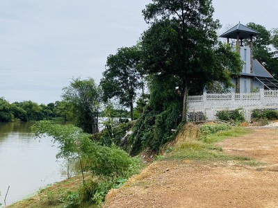 Bán gấp siêu phẩm nghỉ dưỡng bám hồ đồng sương có tổng diện tích 3200m2 trong đó có 200m2 thổ cư 4