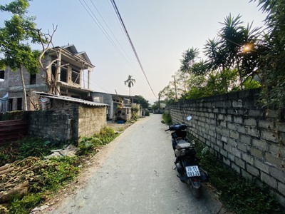 Bán gấp lô đất có diện tích 245m2 full thổ cư tại nhuận trạch - lương sơn - hòa bình giá chỉ 1.75 tỷ 0