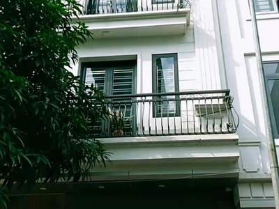 Chủ chuyển công tác cần bán gấp lk- dv,kiến hưng hà đông dt:50m2 x 5t giá chỉ 8.1 tỷ 0