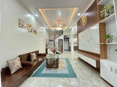Chính chủ bán nhà có Gara ô tô 0