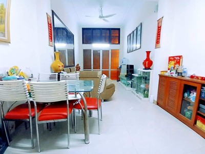 Đội cấn dt  40m2 , 4 tầng , mt  3.3m ,giá chào 4.78 tỷ ba đình 3