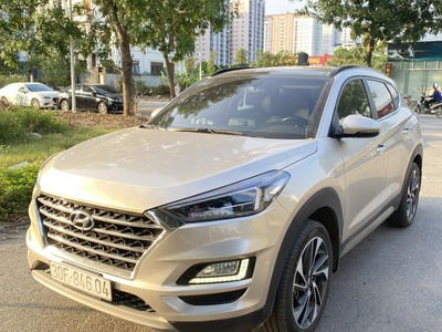 Đổi xe mới thừa ko đi Bán xe huydai tucson đăng ký tháng 7/2019 bản 1.6 bi tubo ,màu ghi vàng 0