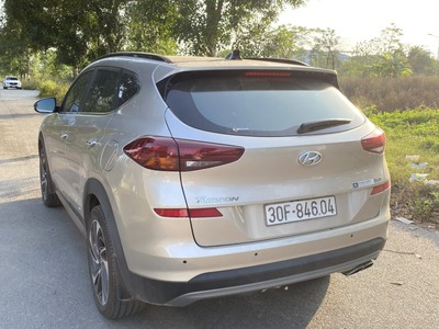 Đổi xe mới thừa ko đi Bán xe huydai tucson đăng ký tháng 7/2019 bản 1.6 bi tubo ,màu ghi vàng 5