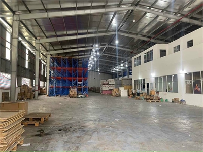 Cho thuê xưởng đẹp đt 2854m2 ngang 37, dài 76. thủ đức - linh trung 0