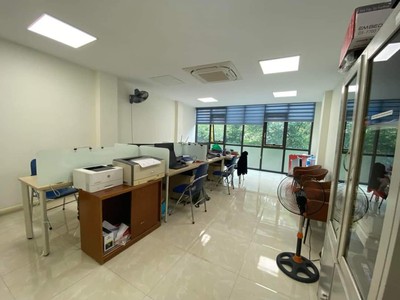 9,6 tỷ nhà 5 tầng phân lô vip lê trọng tấn, thanh xuân, 7 chỗ để trong nhà. 2