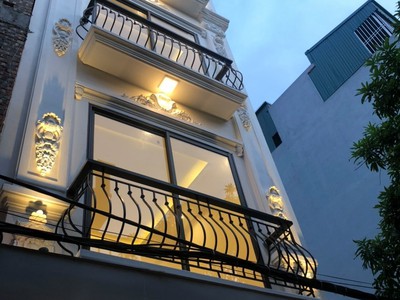 Bán Gấp Nhà Nguyễn Sơn, Bồ Đề, 45m2, Lô Góc, Phân Lô, Ô Tô, Gần CC Berriver, Nhỉnh 5 Tỷ 0