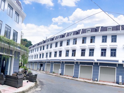 Bán nhà mới 100 Giá 2 tỷ 100 Cách chợ Hội Nghĩa chỉ 100m 0