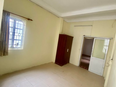 Bán căn tập thể 71m ngay ngõ phố lò đúc, q hai bà có 1,49 tỷ 1