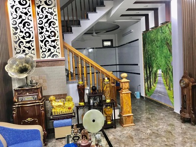 Bán nhà Chợ Đôn Thiên lôi  DT50m2x4 tầng mới .  Giá : 2,85 tỷ ( tt ). 0