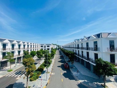 Cuối năm còn căn nhà bán gấp giá thanh lý 0