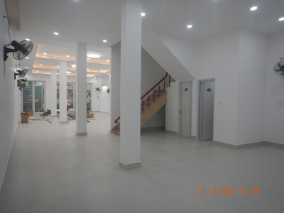 Cho thuê làm văn phòng mặt bằng tầng một nhà 277 Nguyễn Tri Phương,  phường Hòa Thuận Đông, quận Hải 5