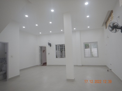 Cho thuê làm văn phòng mặt bằng tầng một nhà 277 Nguyễn Tri Phương,  phường Hòa Thuận Đông, quận Hải 6