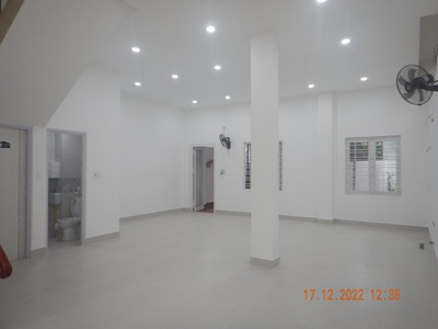 Cho thuê làm văn phòng mặt bằng tầng một nhà 277 Nguyễn Tri Phương,  phường Hòa Thuận Đông, quận Hải 7
