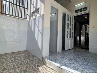 Bán Nhà rẻ 1 trệt 2 lầu hoàn công, sân xe hơi 7 chỗ, p.Tân Đông Hiệp Dĩ An 0