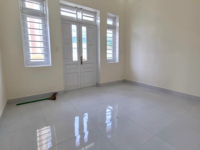 Bán Nhà rẻ 1 trệt 2 lầu hoàn công, sân xe hơi 7 chỗ, p.Tân Đông Hiệp Dĩ An 1