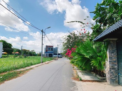 Chính chủ cần bán gấp lô đất nền vuông vắn Bình Chánh 0