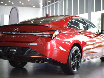 Hyundai Accent và Hyundai All New Elantra 2023 2