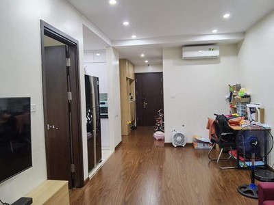 Bán cắt lỗ căn chung cư eco green nguyễn xiển 2pn giá nhỉnh 2 tỷ . 2