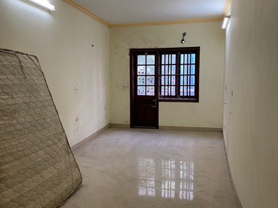 Cho thuê tầng 3 nhà 336 phố Thuỵ Khuê,Tây hồ HN 65 m2, thuê lâu dài 0