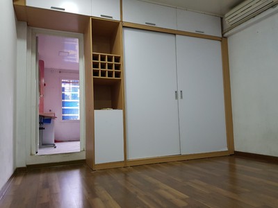Chính chủ bán căn hộ tập thể tầng 5 cầu thang 1 khu tập thể 27b1 ngõ 27 phố cát linh - quận đống đa 2