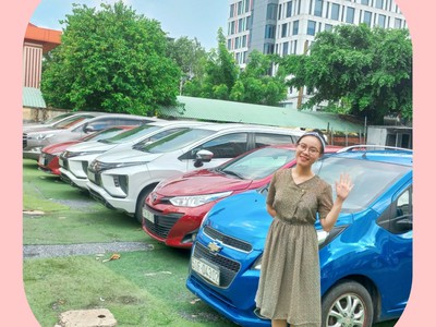 Thuê Xe Tự Lái 4-7Ch Tại Sài Gòn 0