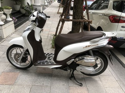 Bán SH mode trắng 1