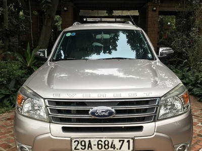 Chính Chủ bán xe Ford Everest 2013 số tự động Xã Phú Cát, Huyện Quốc Oai, Hà Nội. 0