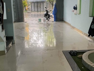Cho thuê nhà 2 tầng mặt tiền đường 10m5 huỳnh tấn phát, hải châu 0